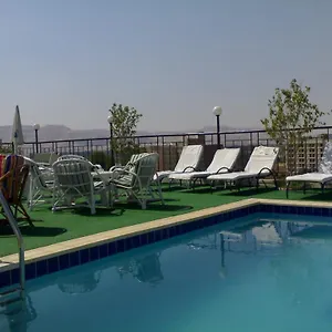 فندق رويال هاوس